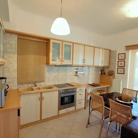 Niso Villa Gyri