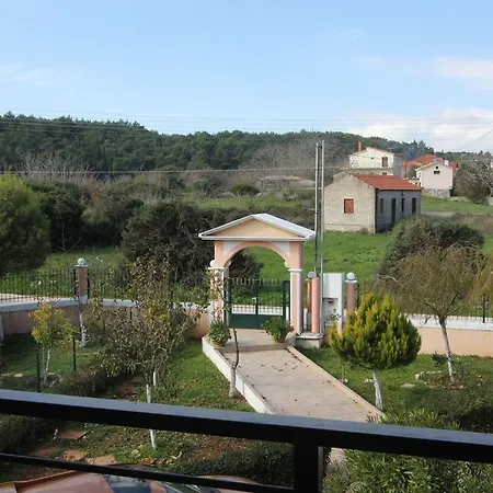 Vila Niso